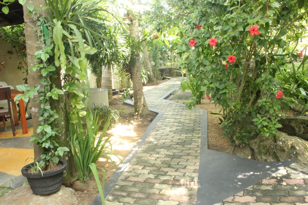 Dionis Villa Unawatuna Bagian luar foto