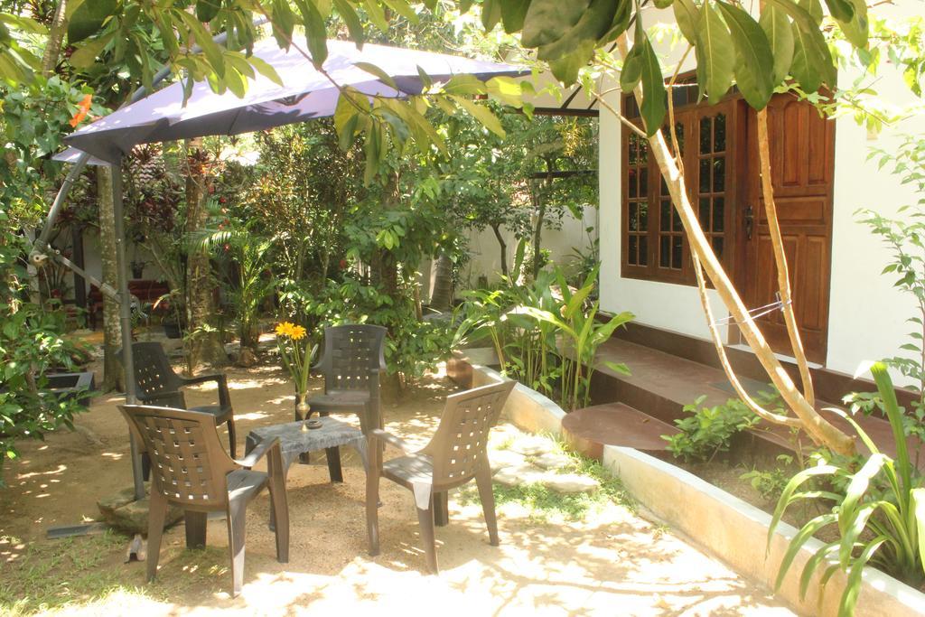 Dionis Villa Unawatuna Bagian luar foto
