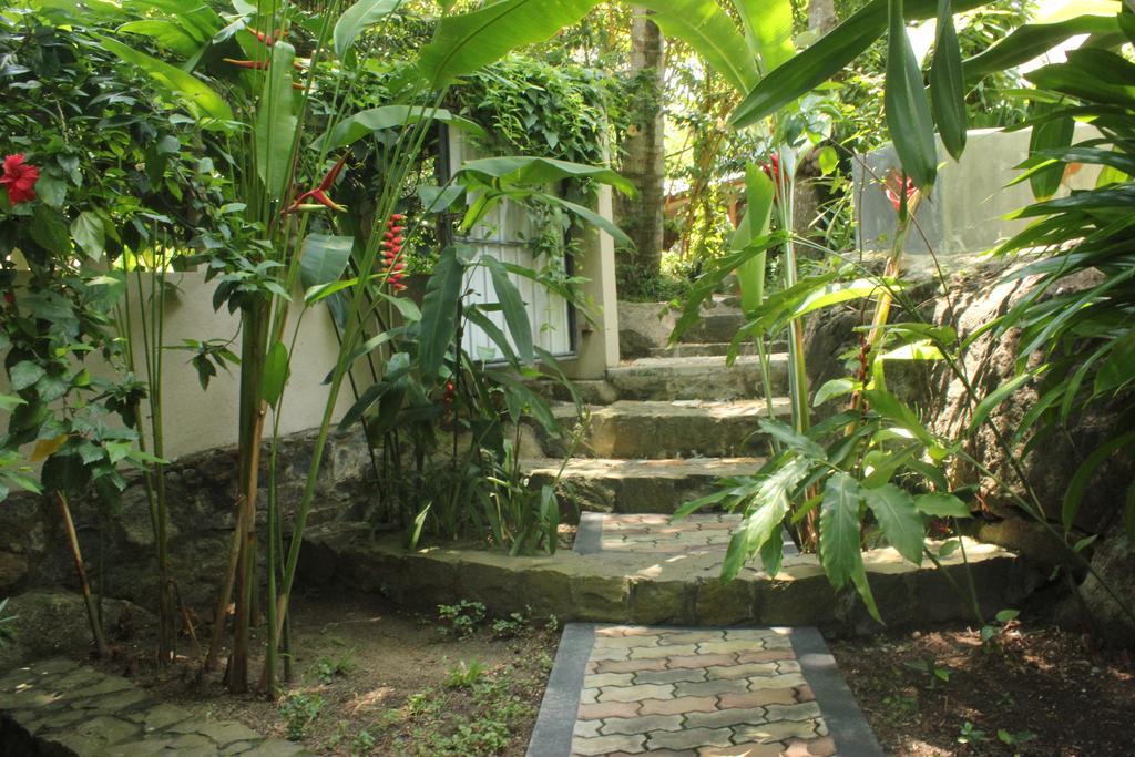 Dionis Villa Unawatuna Bagian luar foto